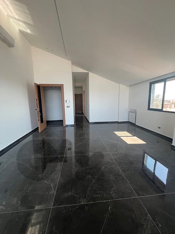 suoer deluxe for sale in hazmieh