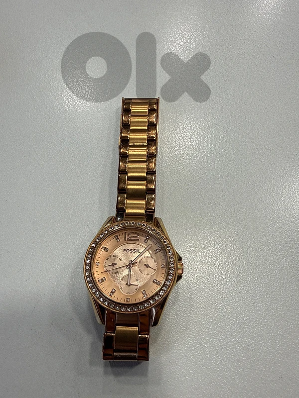 Fossil watch used as new