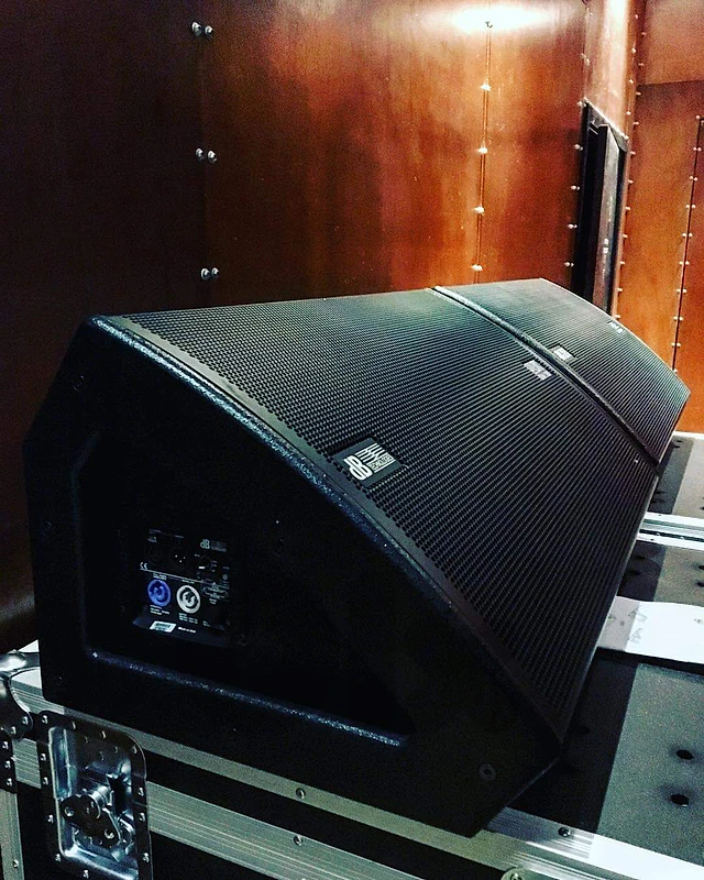 db Technologies DVX 15dm Stage Monitor B&C
