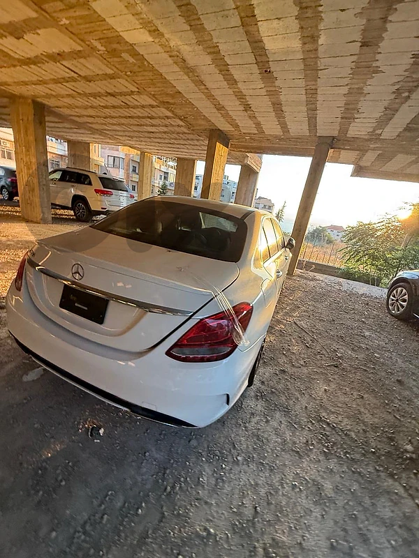 Mercedes-Benz C-Class 2017 c300 amg Mercedes-Benz C-Class 2017 c300 amg