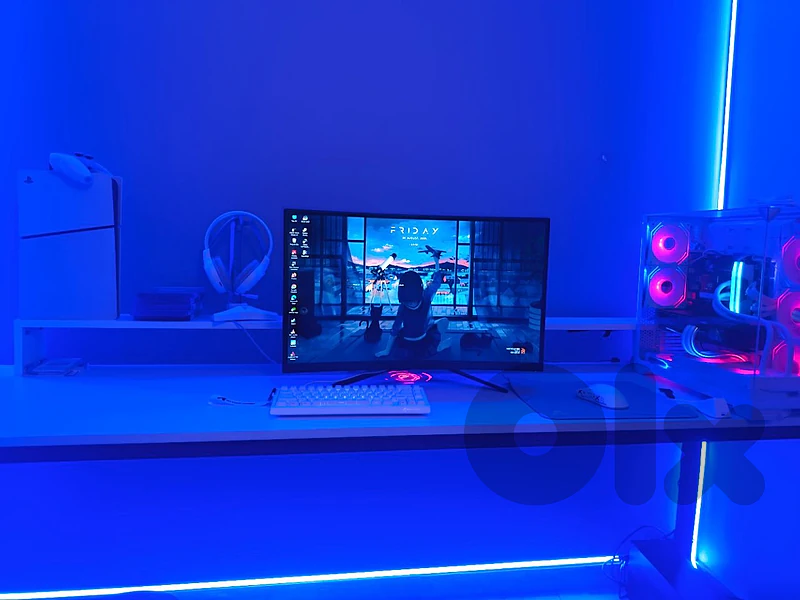 full gaming sit up ( white edition)
