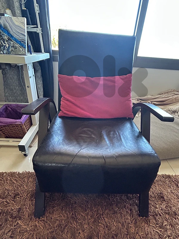 Two side chairs for 200$ (100$ each)
