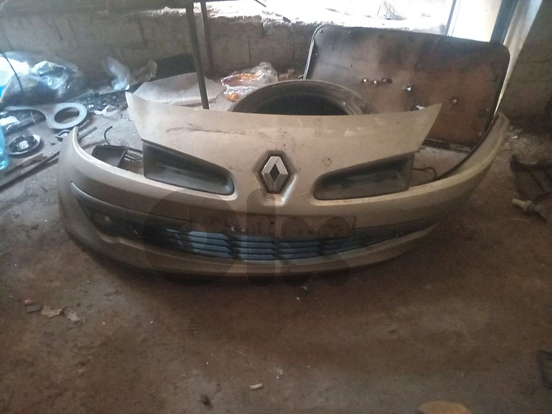 طيونات رينو وابل ومرسيدس