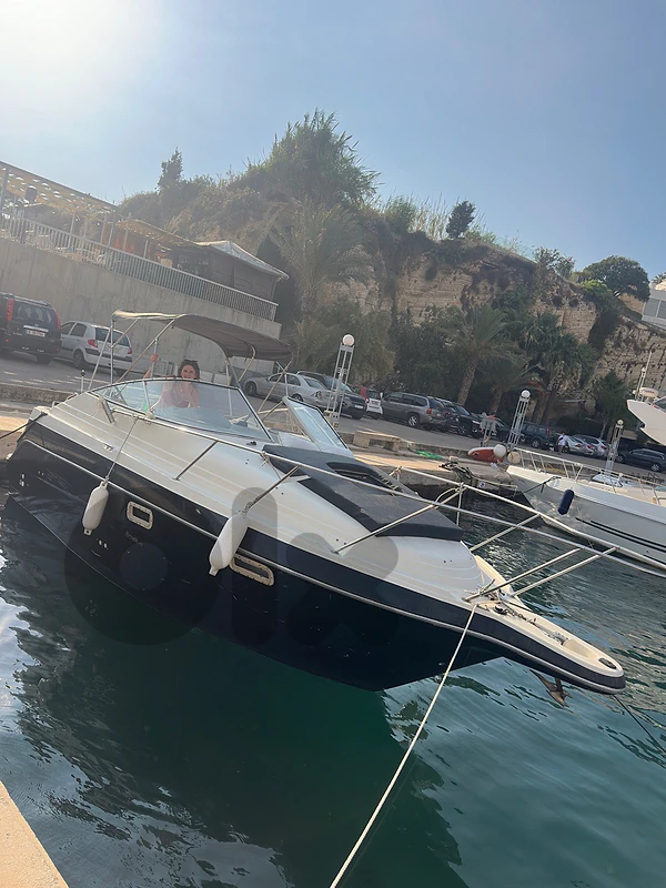 Mini Yacht - Maxum 2400 SCR- Boat for sale