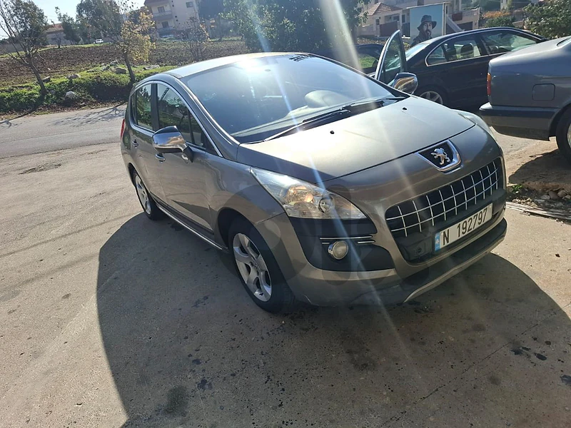 Peugeot 3008 2012