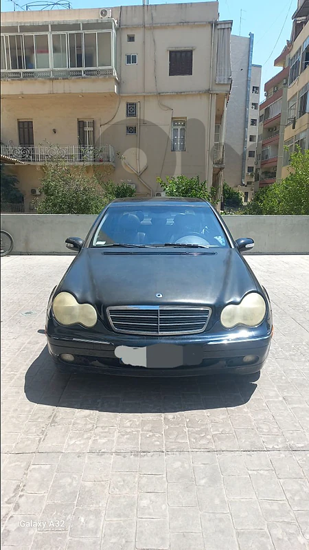 Mercedes-Benz C-Class 2004 c240