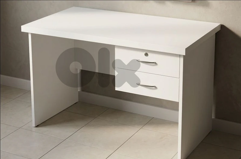 White Office/Study Desk (Moving Sale)