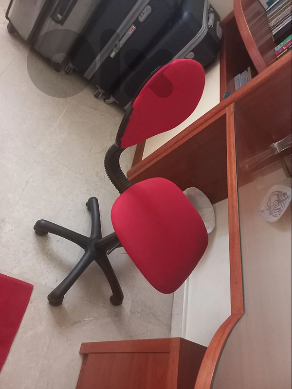 desk chair