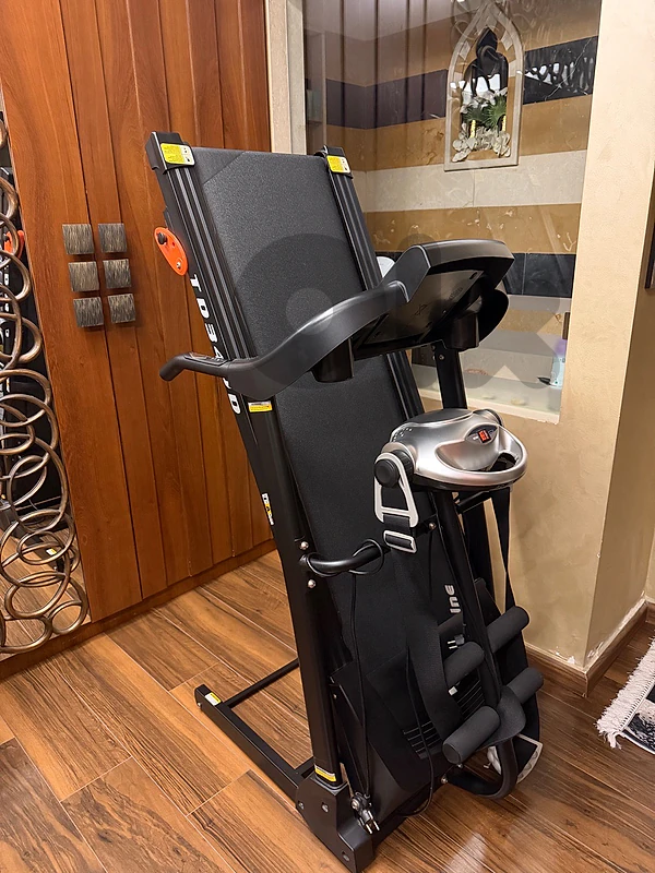 Treadmill , cardio machine