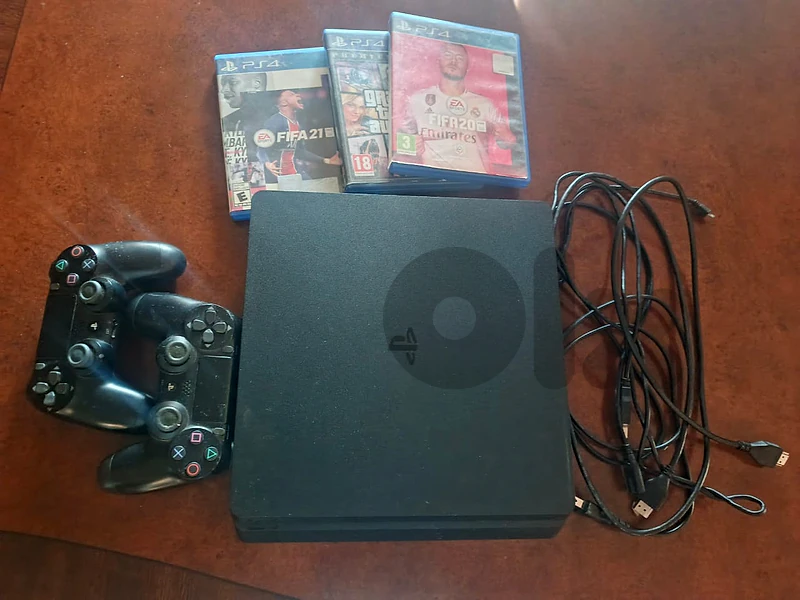 play station 4