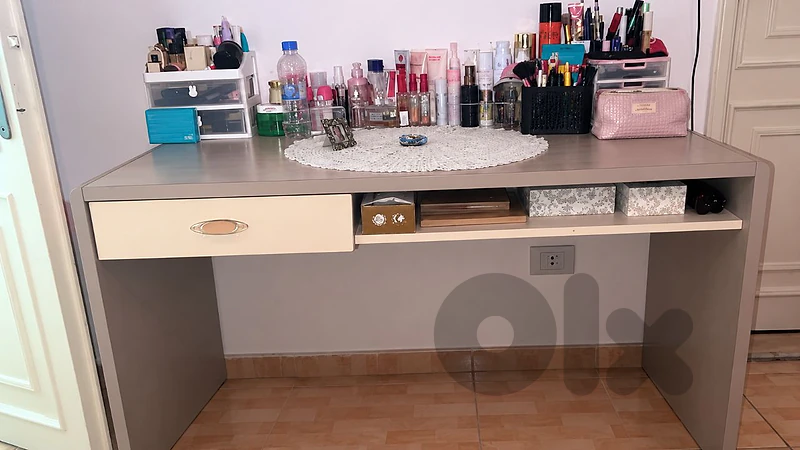desk like new