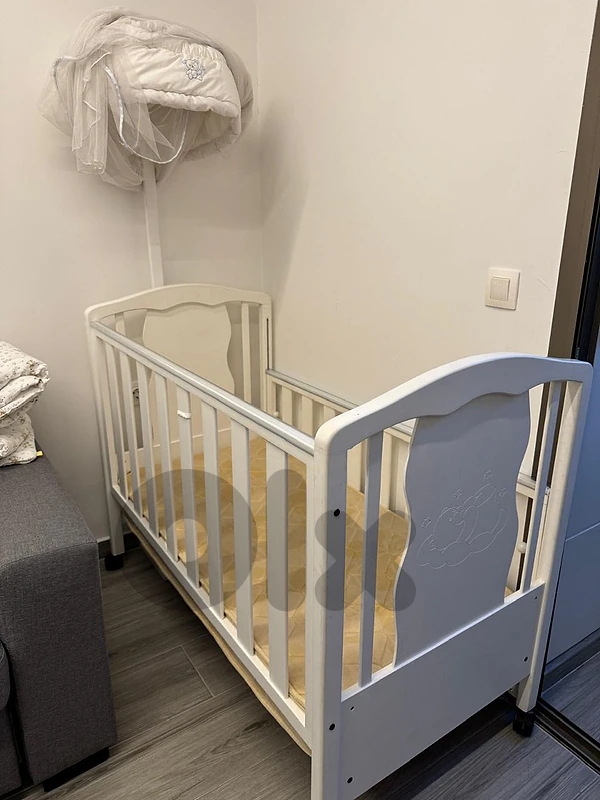 crib and mattress