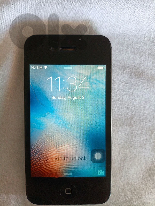 iphone 4 in a good condition
