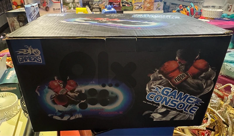 Retro arcade game console