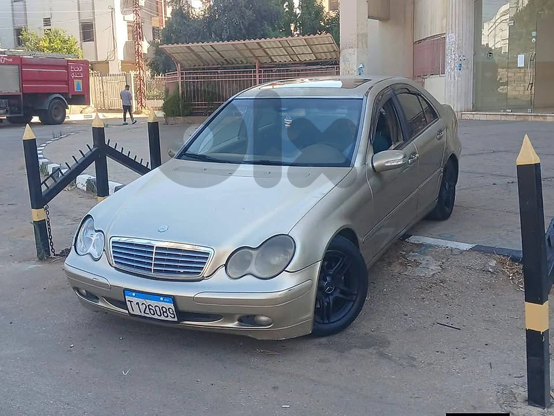 Mercedes 240 2003