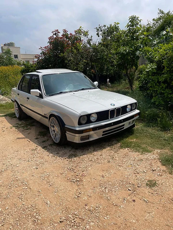 BMW E30 1986