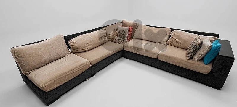 L-Shaped Sectional Sofa – Good Condition