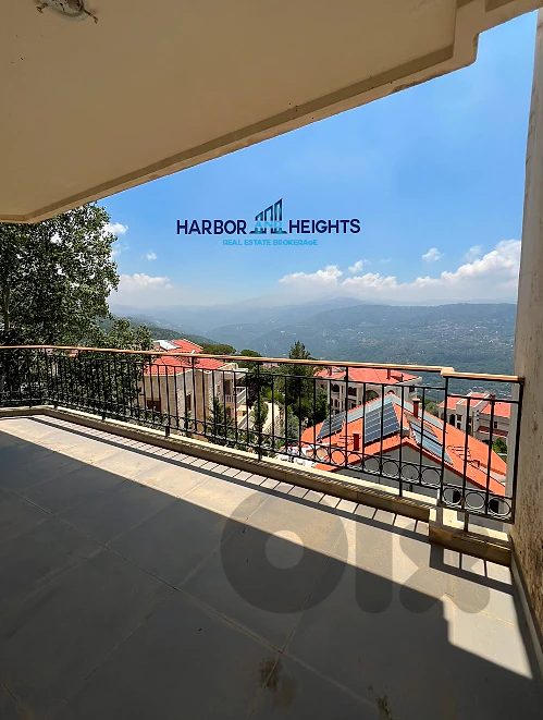Apartment for Sale in Baabdat - شقة للبيع في بعبدات