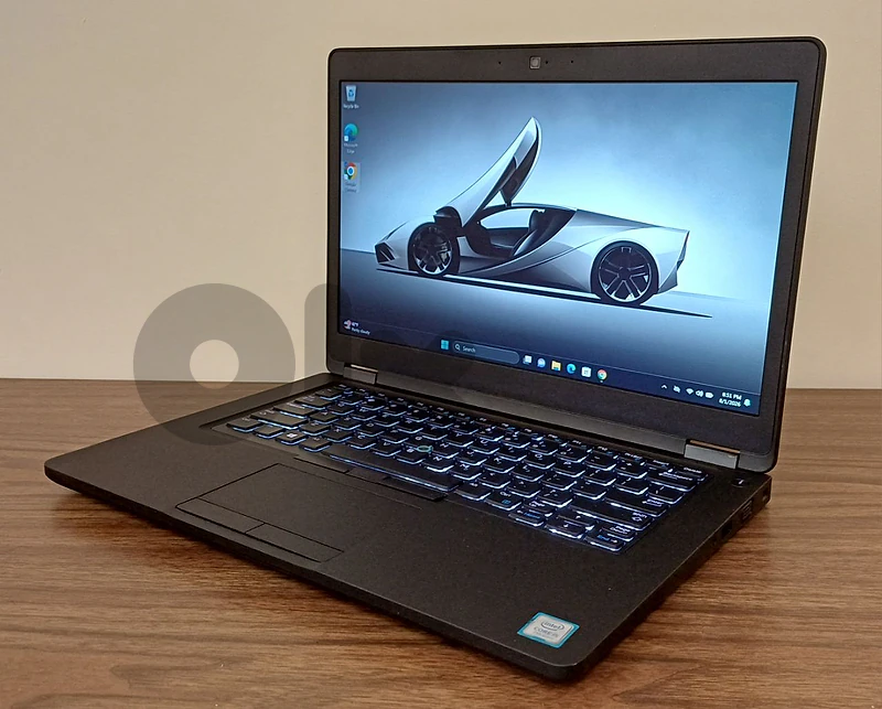 laptop Dell 5490 - i5 14" full hd touch screen