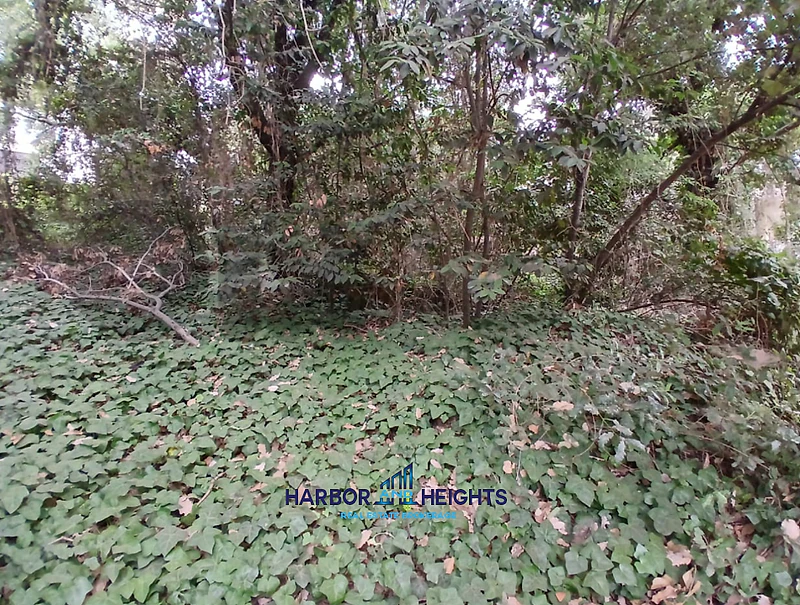 Land for Sale in Cornet Chehwan - أرض للبيع في قرنة شهوان