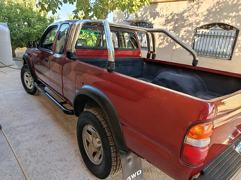 تويوتا تاكوما 2004 ٢٠٠٤ سوبر خارق النضافه فيتاس عادي 4×4