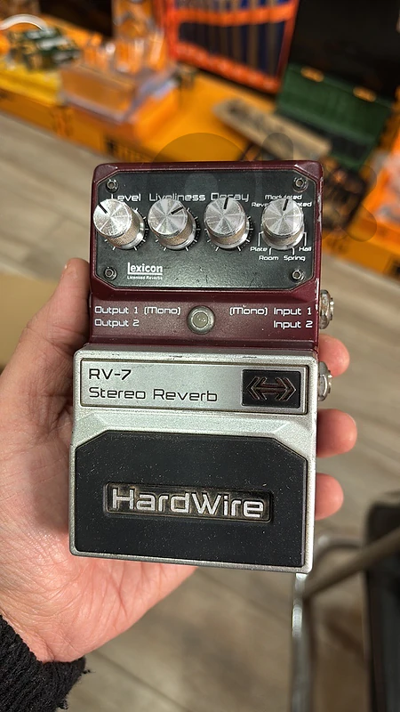 Digitech Hardwire RV7 Reverb pedal