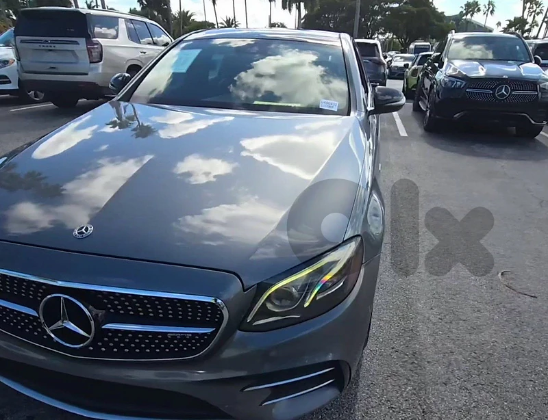 Mercedes E43 AMG - 2018 clean carfax