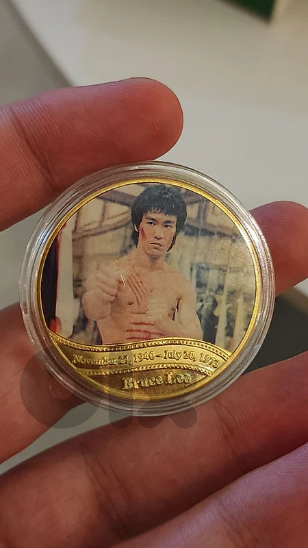 🪙 Collectible Gold-Plated Medallion - Bruce Lee (45th Anniversary) ⭐