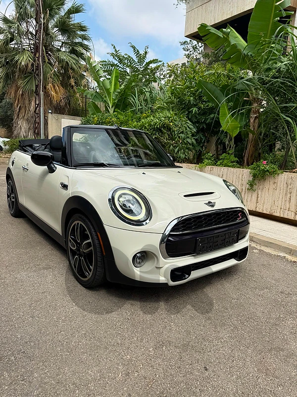 MINI Cooper S 2020 cooper S convertible like new & all service is done