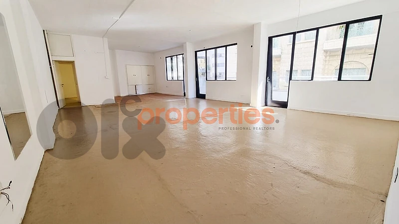 Office For Rent In Achrafieh مكتب للإيجار في الأشرفية CPBMH41