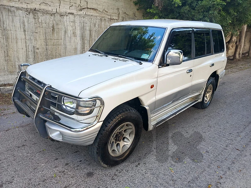 Mitsubishi Pajero 1998