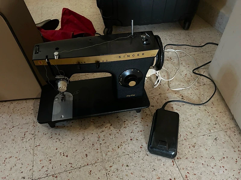 singer scissors & sewing machine