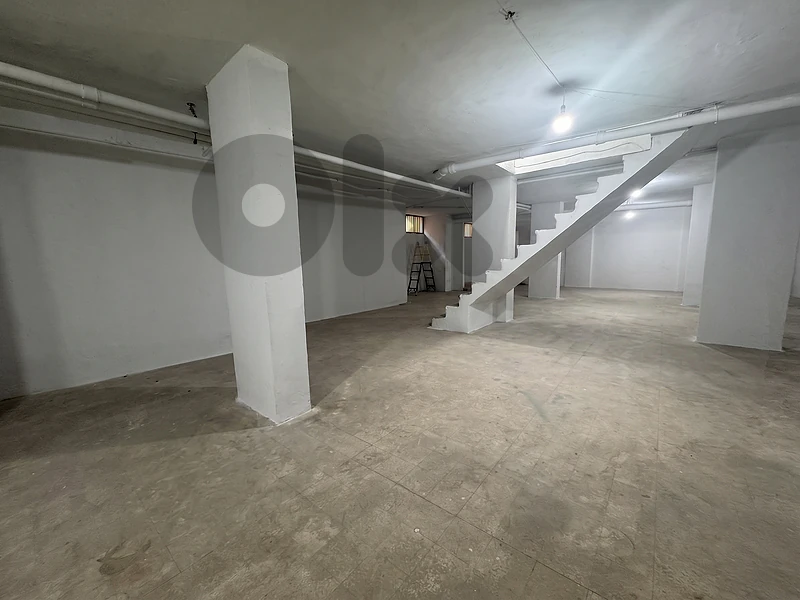 Prime location Warehouse for Sale In Achrafiehمستودع في موقع متميز