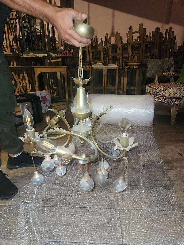 تريا زجاج
