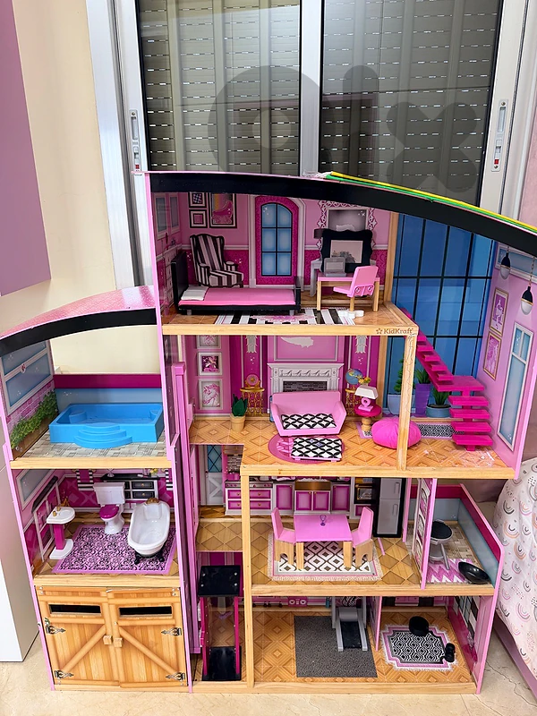 barbie house barbie house