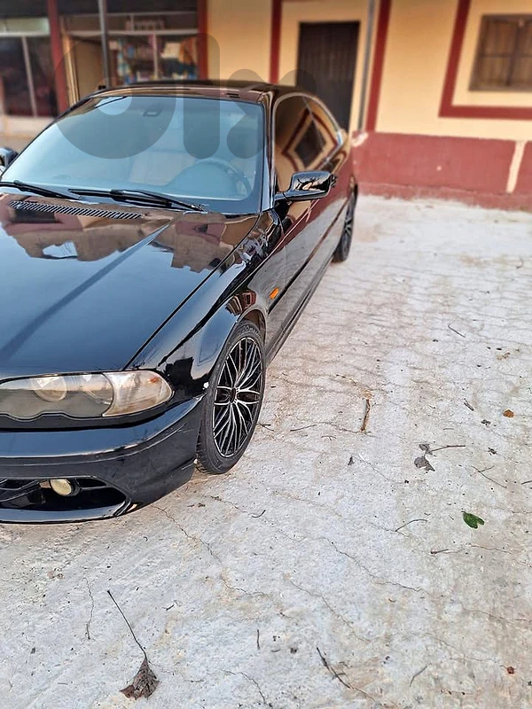 BMW 325 2002