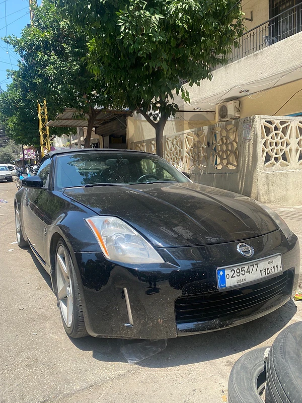 نيسان 350 زد 2004 nissan z350