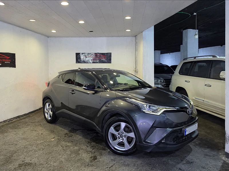 2018 Toyota CHR 4WD FULL Company Source BUMC 1 Owner Like New!