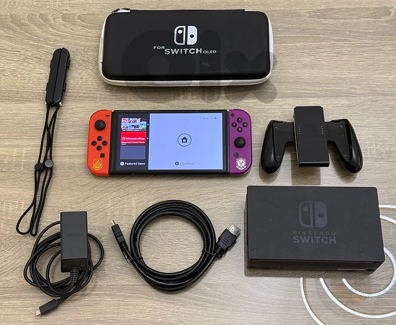 nintendo switch Oled (Excellent condition)