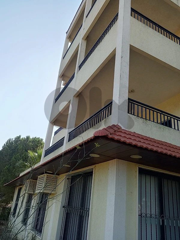 Fully-furnished house with gardens