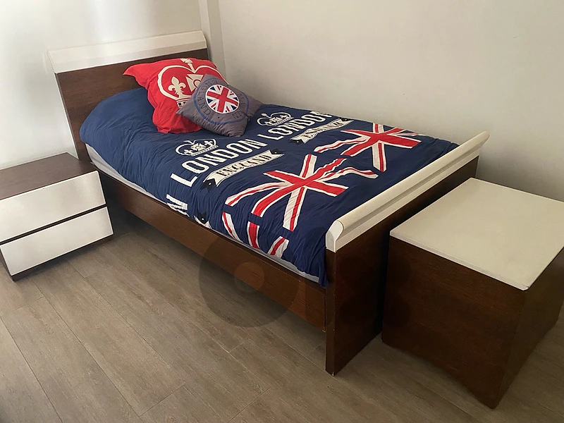 full bed room