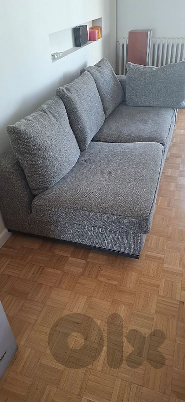 3 seaters grey sofa