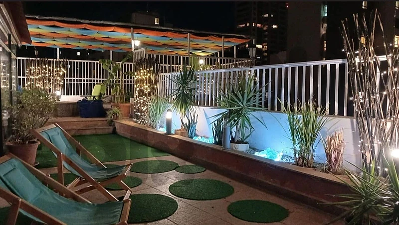 Achrafieh - Modern Penthouse with Winter Garden & Terrace.