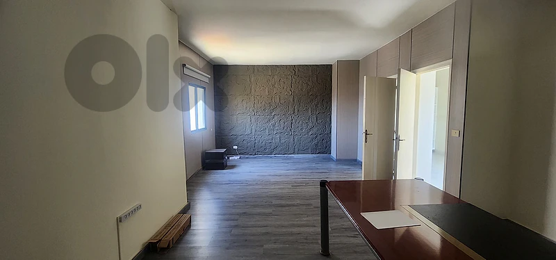 GM514AJ  Office for rent in Baouchrieh - مكتب للإيجار في البوشرية
