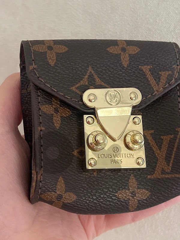 mini LV wallet