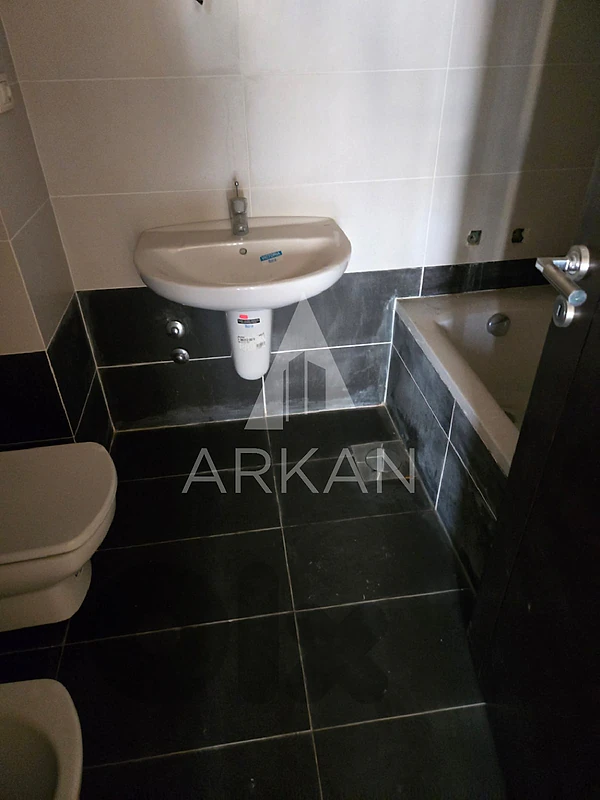 Apartment for Sale in Ashrafieh Sioufi - شقة للبيع في الأشرفية سيوفي Apartment for Sale in Ashrafieh Sioufi - شقة للبيع في الأشرفية سيوفي