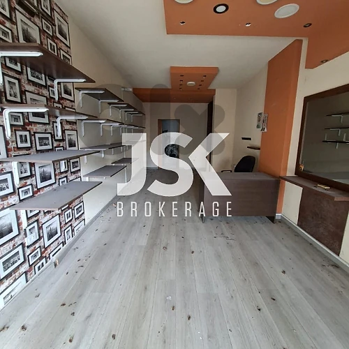 L16802 A 40 SQM Shop For Sale in Blat