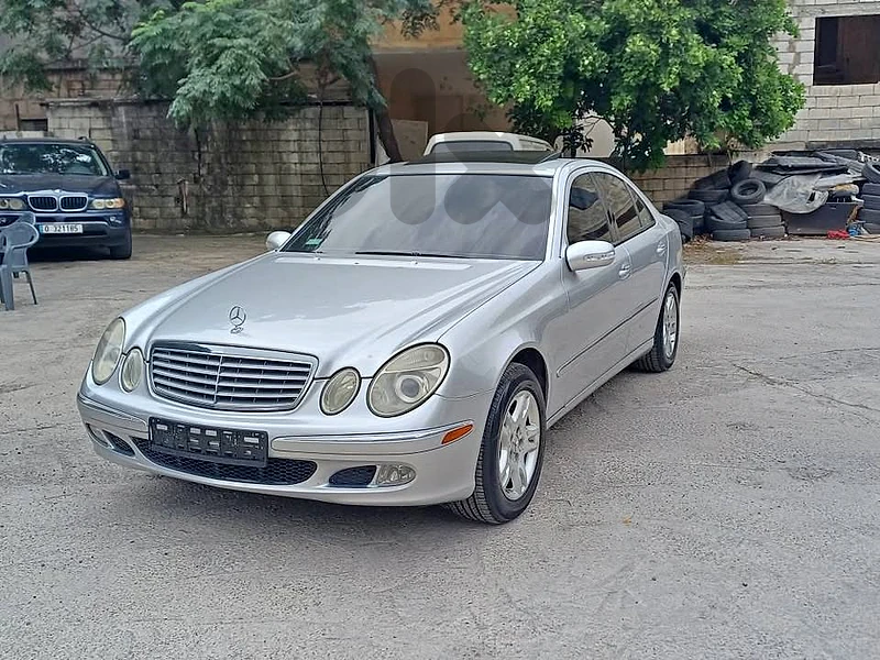 Mercedes E320 2005