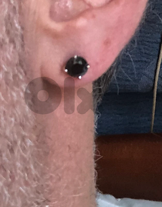 untreated black diamond earring 1 piece for men