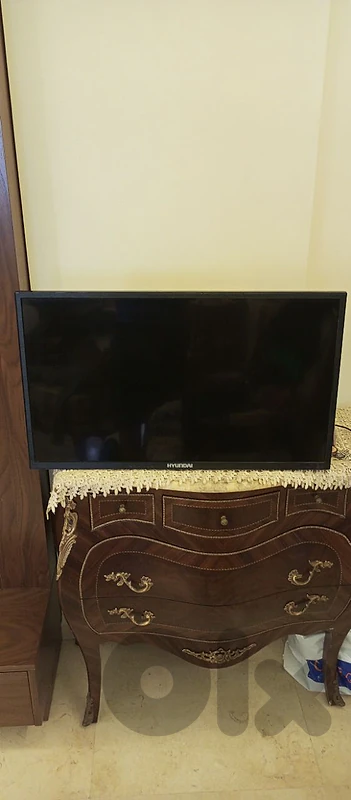 TV Hyundai Super Clean